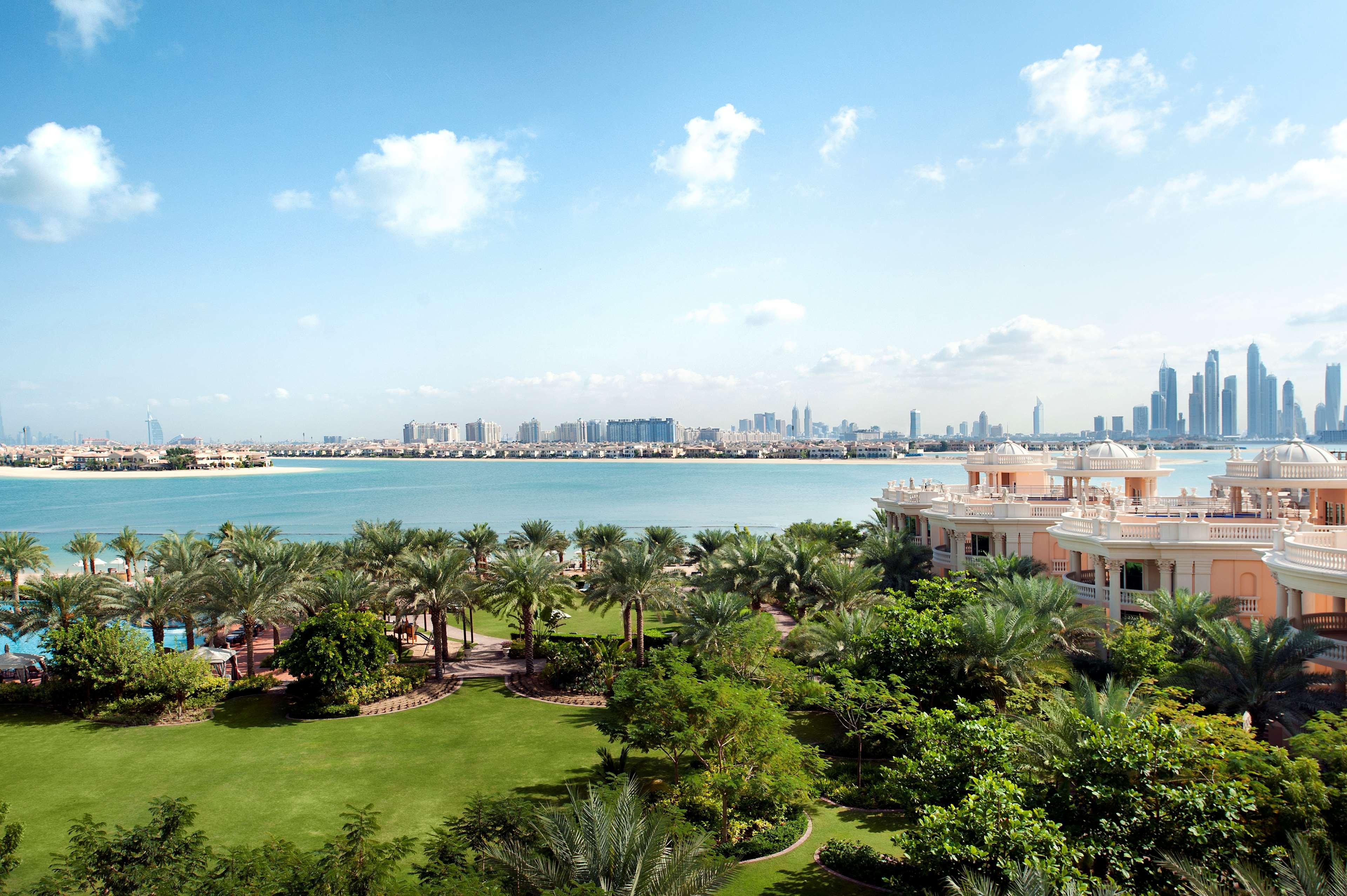 Kempinski Hotel & Residences Palm Jumeirah Dubai Buitenkant foto View of Jumeirah Islands