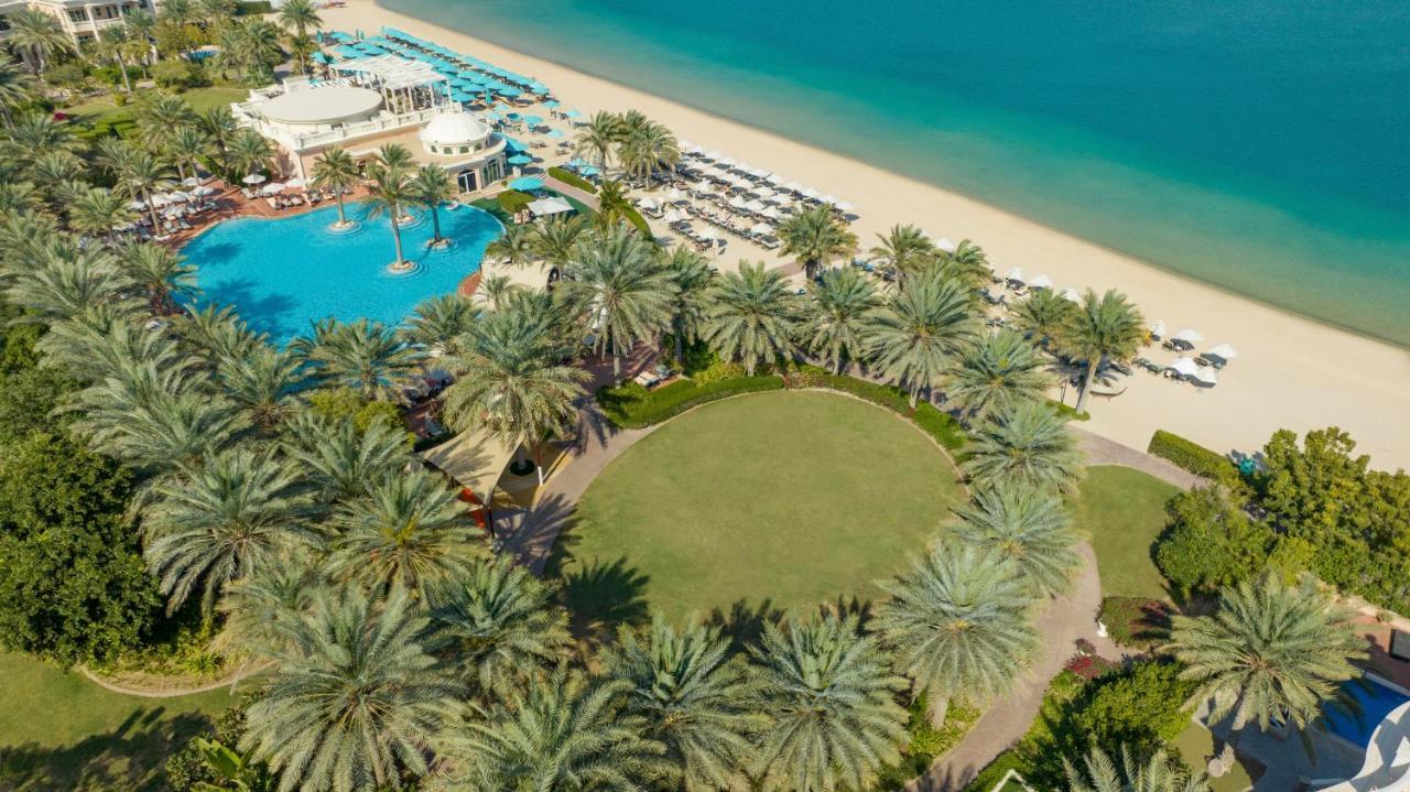 Kempinski Hotel & Residences Palm Jumeirah Dubai Buitenkant foto Aerial view of the resort