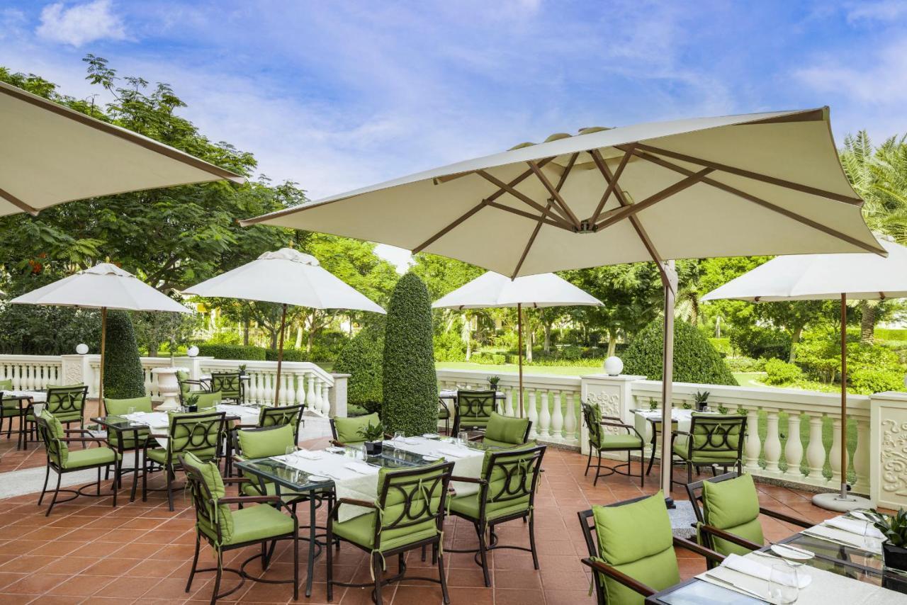Kempinski Hotel & Residences Palm Jumeirah Dubai Buitenkant foto The Terrace at The Peninsula Bangkok